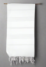Load image into Gallery viewer, Classic Sultan White Turkish Towel Silk Dervish Turkish Cotton Towels